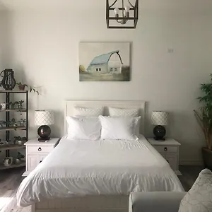 Beautiful Private Casita/guesthouse W/ Kitchen, Access To Pool/spa , Goodyear United States